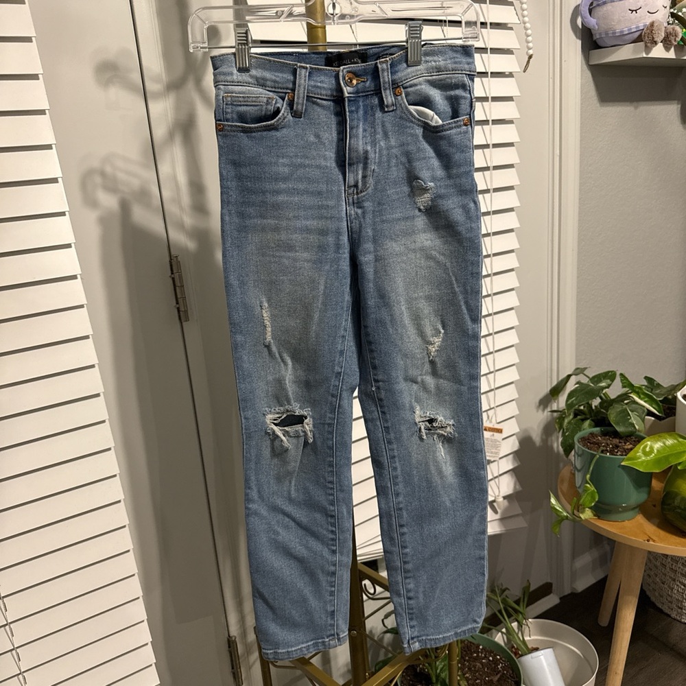 Kendall & Kylie Light Blue Distressed Straight Leg Jeans